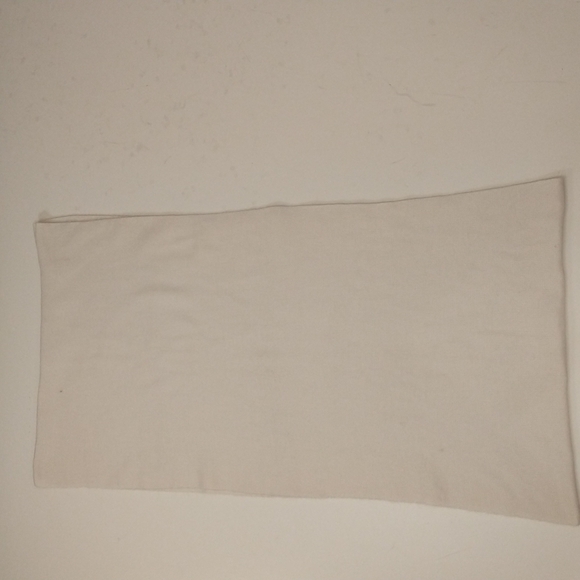 Bloomingdales Infinity Scarf Soft Wool Made in Italy 18.5" x 72" Quality Ivory - Picture 4 of 6